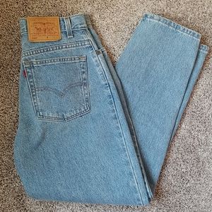 Vintage Levi's 550